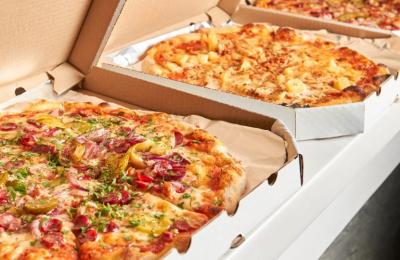 Turnkey Pizza Shop – Owner-Operator Can Net $162k/yr – Prime Location, Great Lease & Build-Out