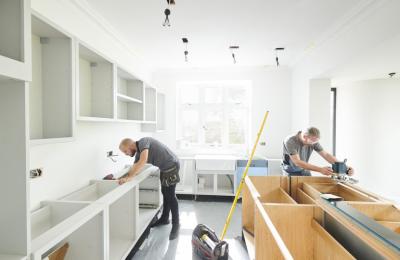 Below-Market Kitchen Tune-Up Franchise | Turnkey Biz, Massive Upside, Full-Time Owner Can 4X Profits This Year at Last Year Price!